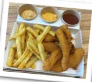 Crispy Chicken Tender Box + Pommes